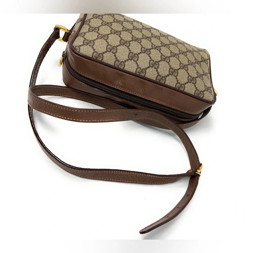 Gucci Brown GG Canvas Crossbody with Green-Red Web Stripe - Picture 4 of 15